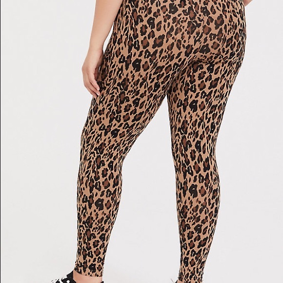 Torrid Premium Leopard leggings size Med large 00 - Picture 4 of 5